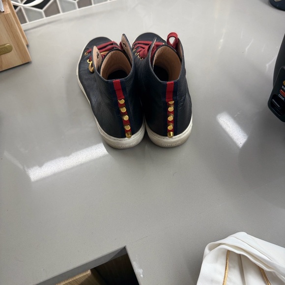 Gucci Navy Blue High-Top Sneakers with Red Laces - Picture 3 of 3